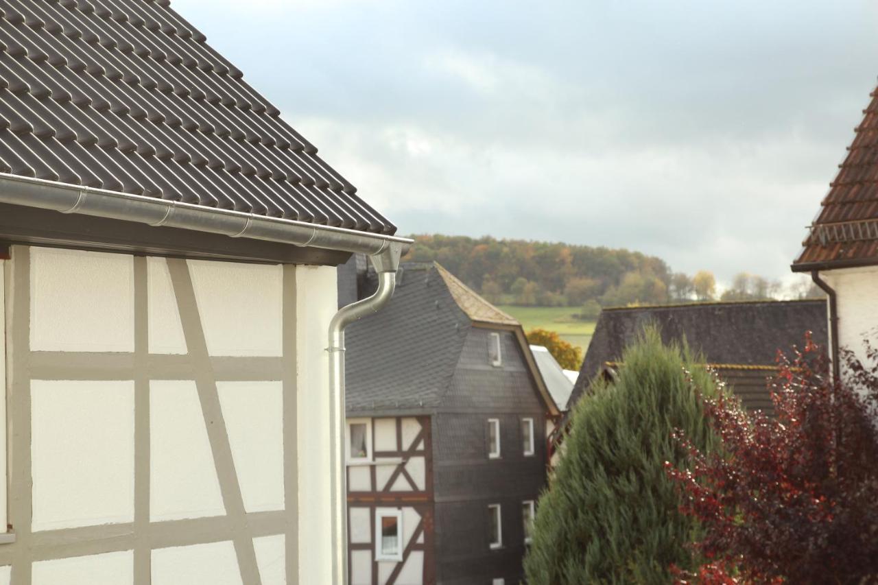 Im Fachwerk - Wohlfuehlen, Entspannen & Wandern Im Gruenen Gladenbach Bagian luar foto